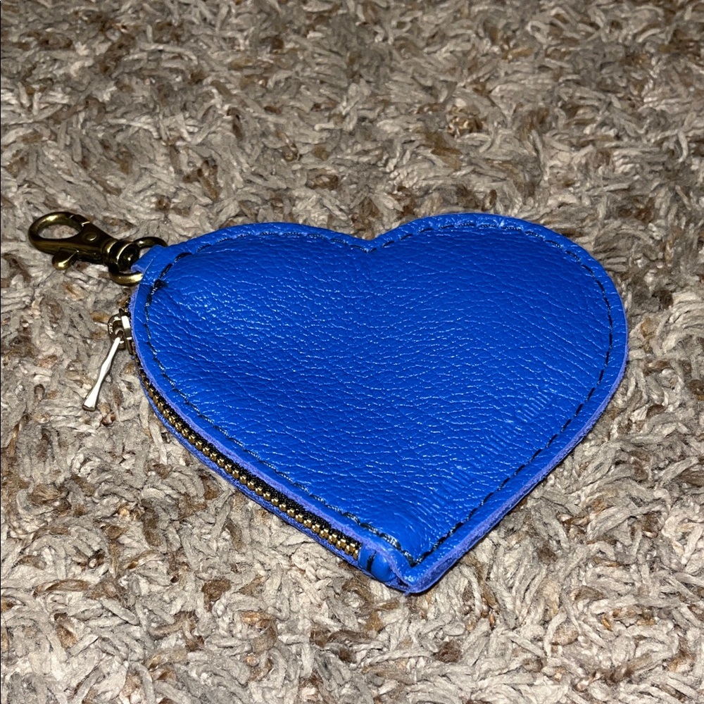Astro Blue Heart-Shaped Coin Purse